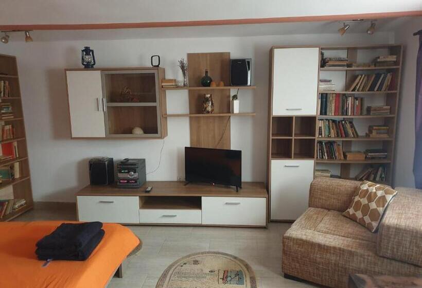 침실 1개 아파트, Atia Residence