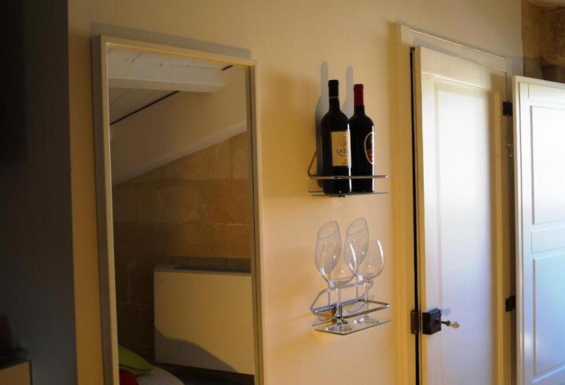 חדר דלוקס עם מרפסת, Palazzo Virgintino Sassi Rooms