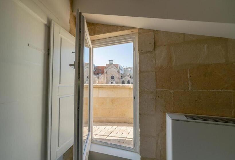 חדר דלוקס עם מרפסת, Palazzo Virgintino Sassi Rooms