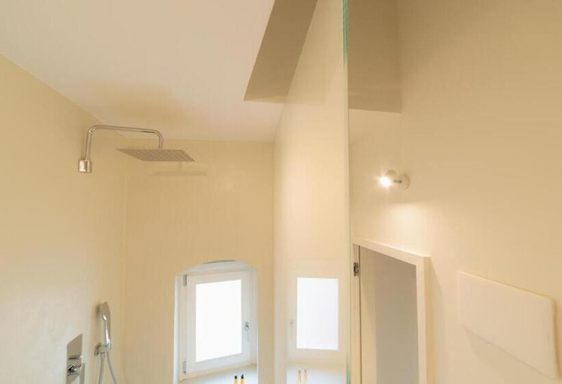 חדר דלוקס עם מרפסת, Palazzo Virgintino Sassi Rooms