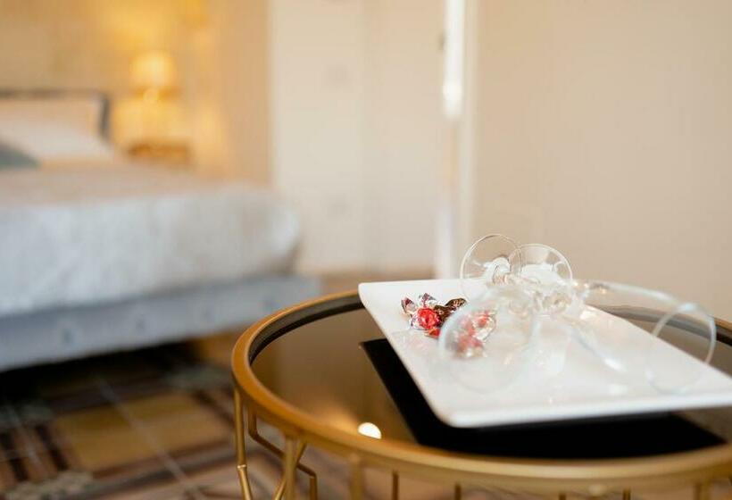 סוויטה משפחתית, Palazzo Virgintino Sassi Rooms