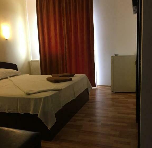 Quarto Estandar com Sacada, Vila Dg