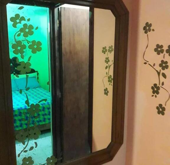 Standart Oda, Cancun Guest House 6