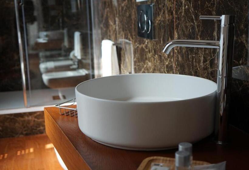 سوئیت با بالکن, Room 56   Le Dimore