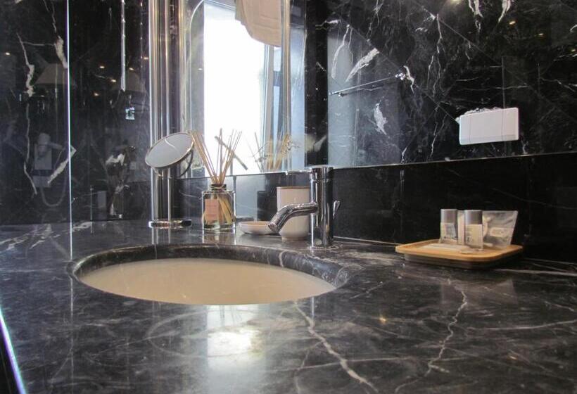 سوئیت با تخت بزرگ, Room 56   Le Dimore