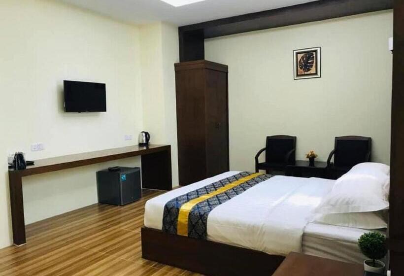 اتاق لوکس با تخت بزرگ, Royal Peacock