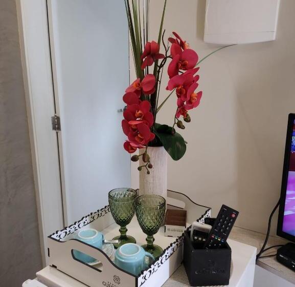 スイート, Bombinhas Guest House