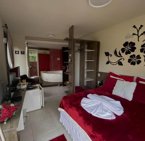 디럭스 자쿠지룸, Bombinhas Guest House