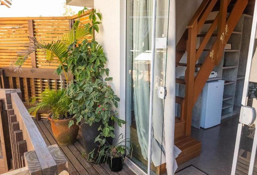 デラックススイート, Bombinhas Guest House