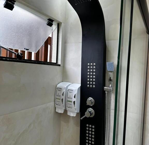 سوییت سوپریور, Bombinhas Guest House