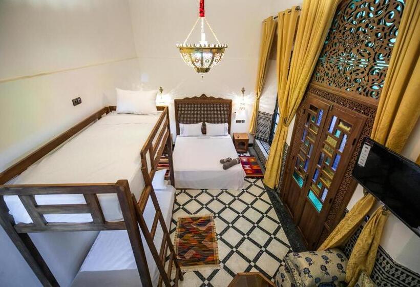 家庭间, Dar Layali Fez