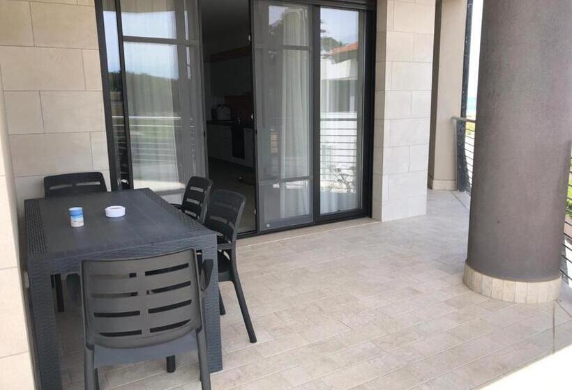 Апартаменты 2 Спальни, Albachiara Residence