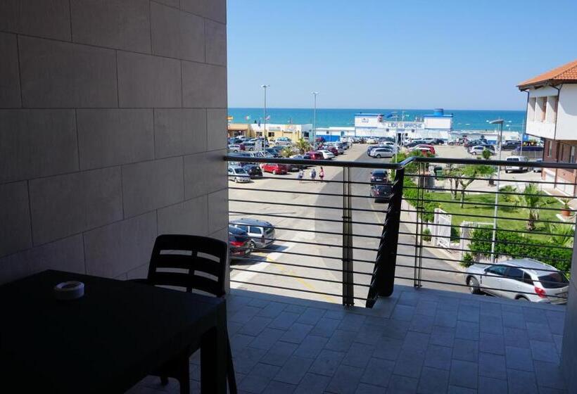 Апартаменты 1 Спальня, Albachiara Residence