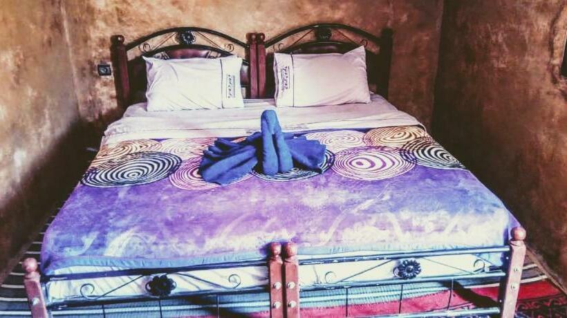 Standard Tent, Erg Chegaga Nomad Tour