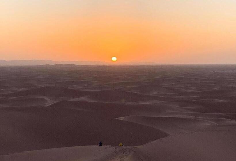 Standard Tent, Erg Chegaga Nomad Tour