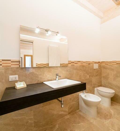 استودیوی لوکس, Agriturismo Acquachiara