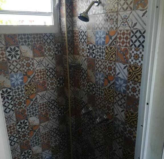 اتاق اکونومی, Park Hostel