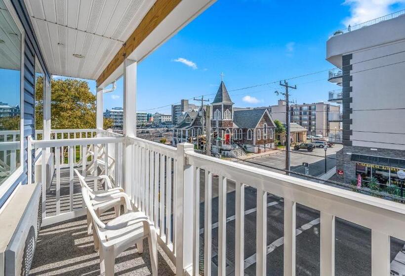 带2个双人床的标准工作室, Beach Bum Inn