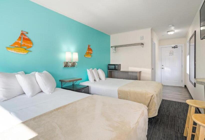 带2个双人床的标准工作室, Beach Bum Inn