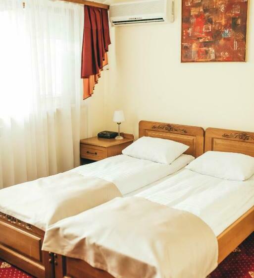 اتاق استاندارد, Lyube