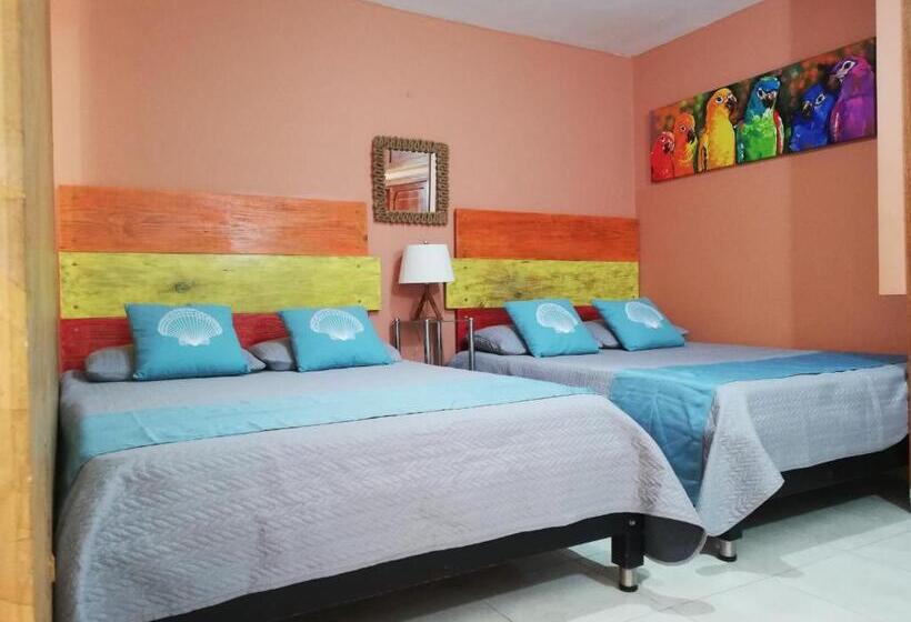 اتاق خانوادگی, Posada Smith Town