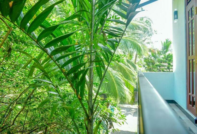 バルコニー付きデラックスルーム, Aliya Aliya Hikkaduwa