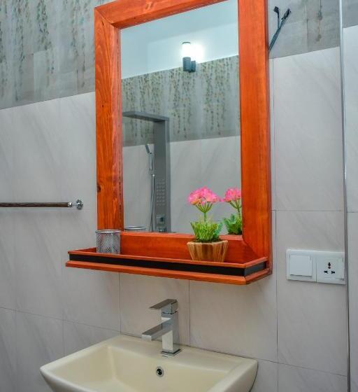 バルコニー付きデラックスルーム, Aliya Aliya Hikkaduwa