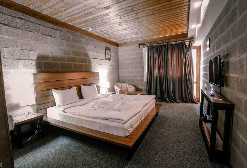 اتاق استاندارد با تخت بزرگ, Alpine Lounge Kazbegi