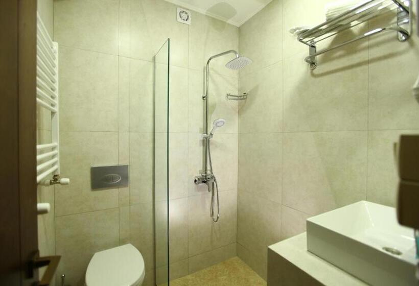 اتاق استاندارد با تخت بزرگ, Alpine Lounge Kazbegi