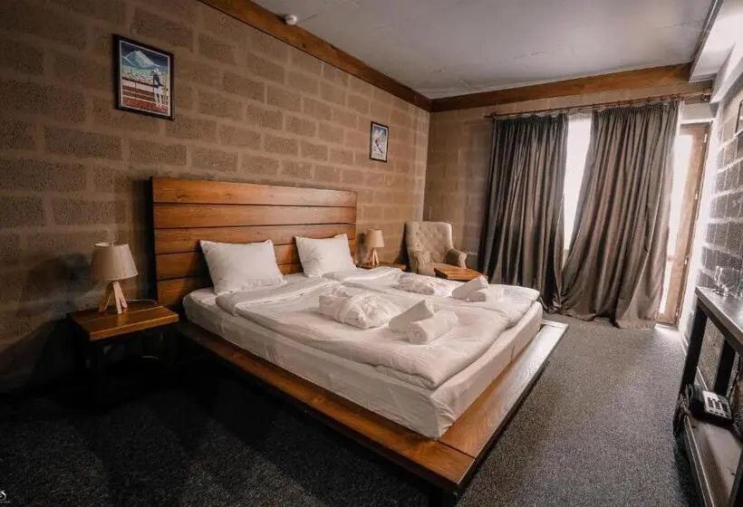 اتاق استاندارد با تخت بزرگ, Alpine Lounge Kazbegi