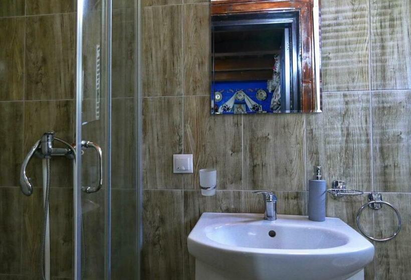 חדר סטנדרט לשלושה, Pensiunea Inima Maramureșului