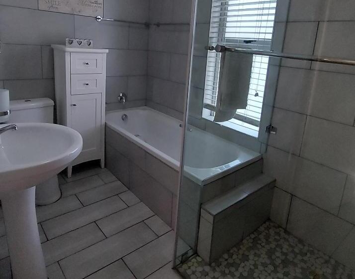 اتاق خانوادگی با چشم‌انداز باغ, Bethel B&b / Selfcatering
