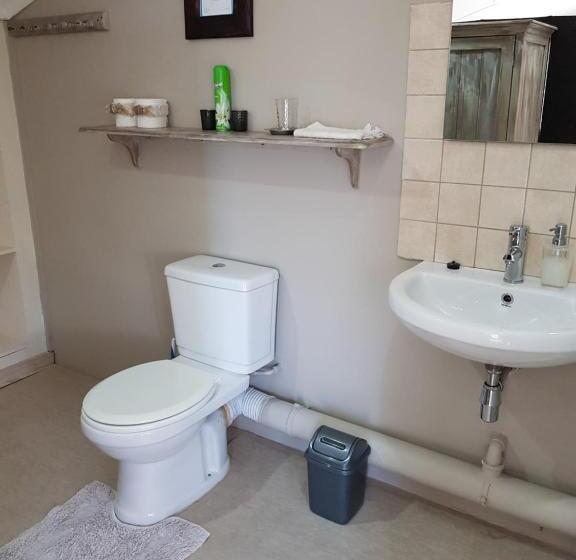 اتاق لوکس با بالکن, Bethel B&b / Selfcatering