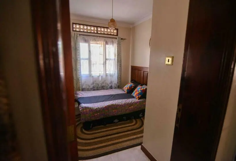 اتاق اکونومی یک تخته, Lake Victoria Country Home