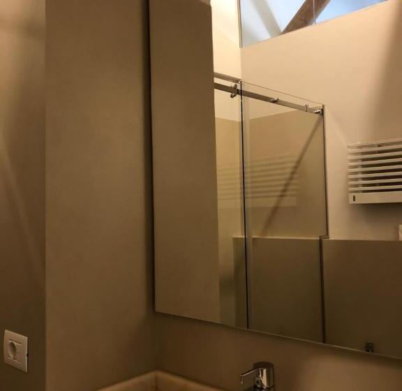 اتاق استاندارد, Le Case Cavour