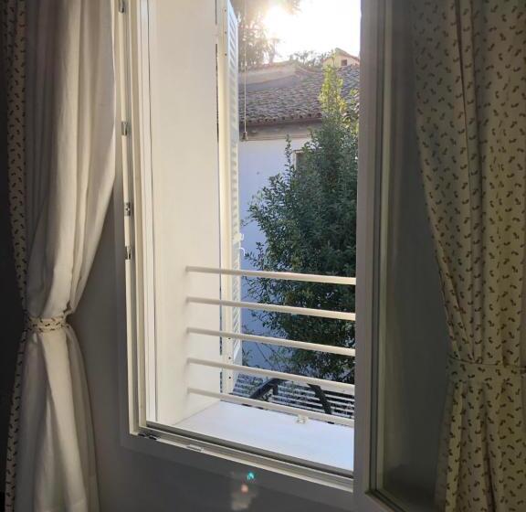 اتاق استاندارد, Le Case Cavour