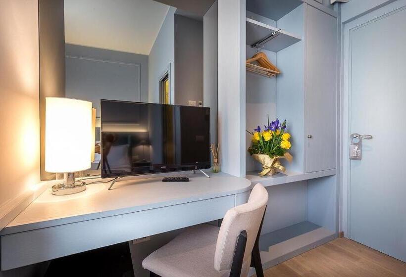 اتاق اکونومی, Uno Sguardo Su Firenze