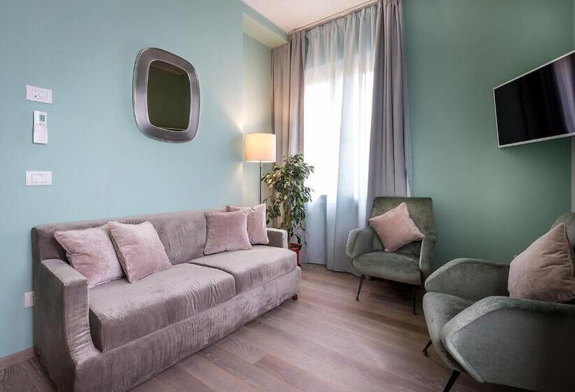 سوییت لوکس, Uno Sguardo Su Firenze