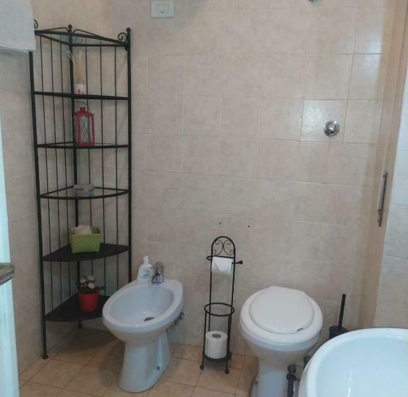 חדר סטנדרט לשלושה, Roma Capoccia B&b