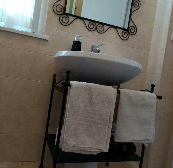 חדר סטנדרט לשלושה, Roma Capoccia B&b