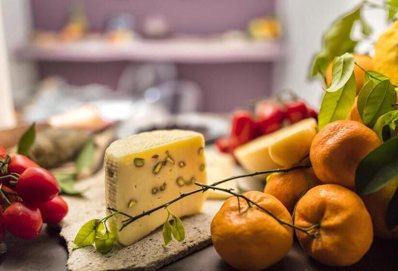 جناح, Manzoni 46   Ospitalità Siciliana