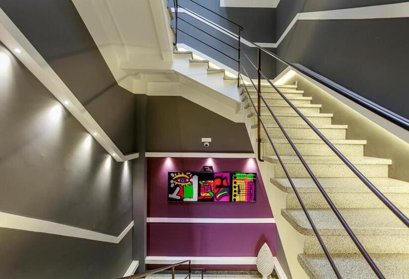 جناح عائلي, Manzoni 46   Ospitalità Siciliana