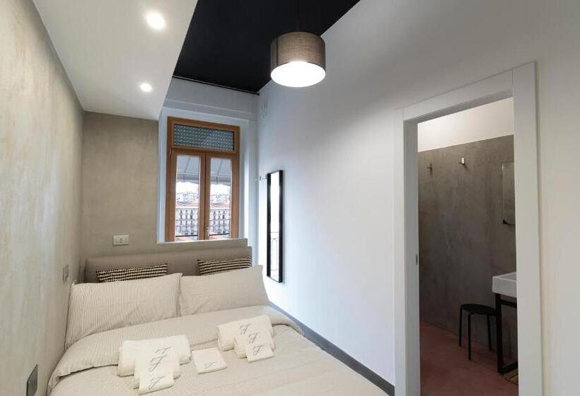 اتاق استاندارد, Florestine Napoli