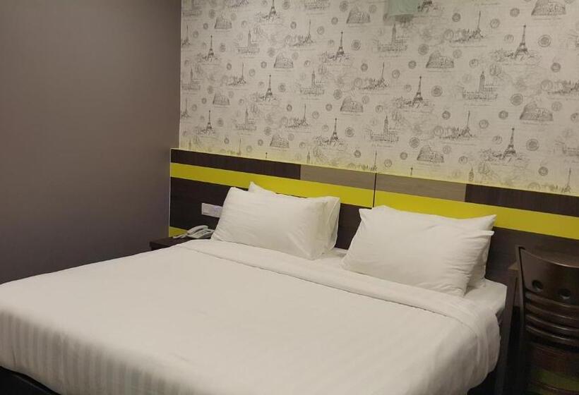 キングサイズベッドのスタンダードルーム, Kampar Boutique