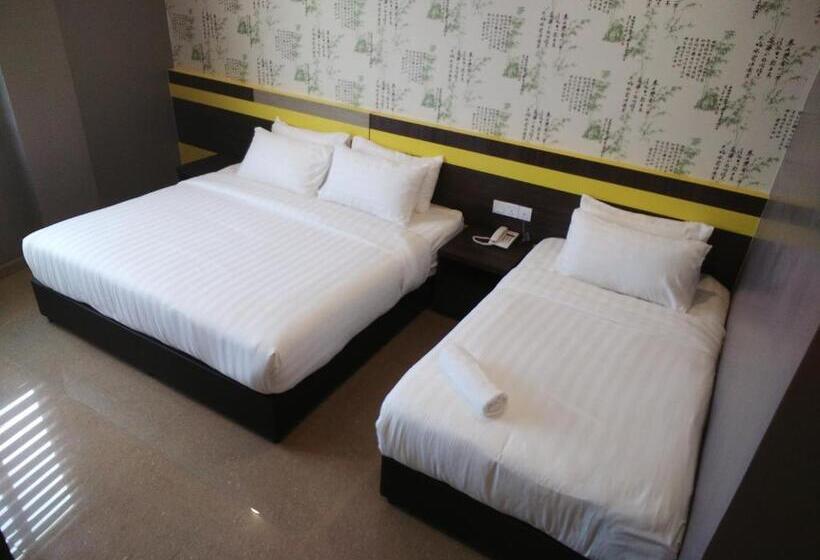 デラックストリプルルーム, Kampar Boutique