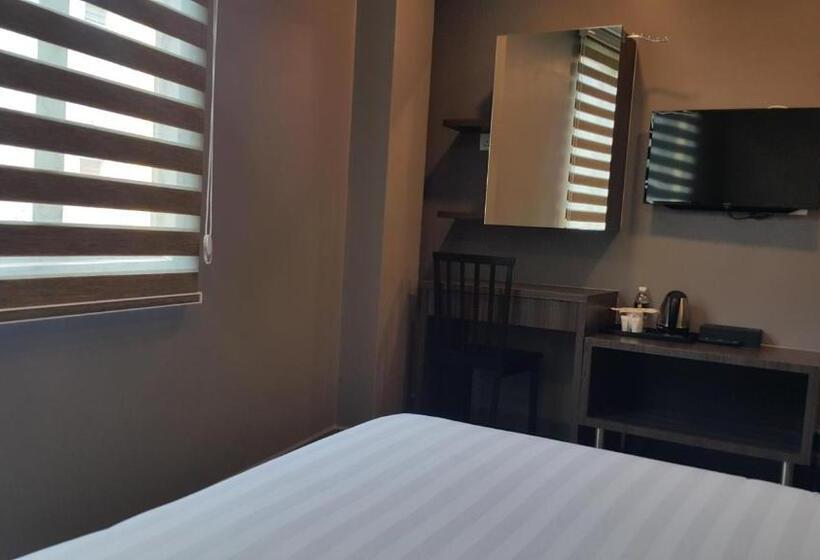 キングサイズベッドのデラックスルーム, Kampar Boutique