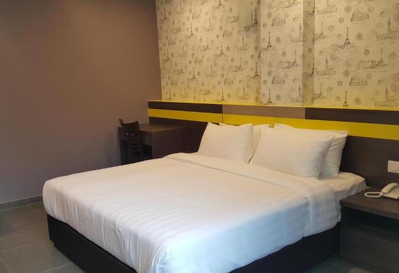 キングサイズベッドのデラックスルーム, Kampar Boutique