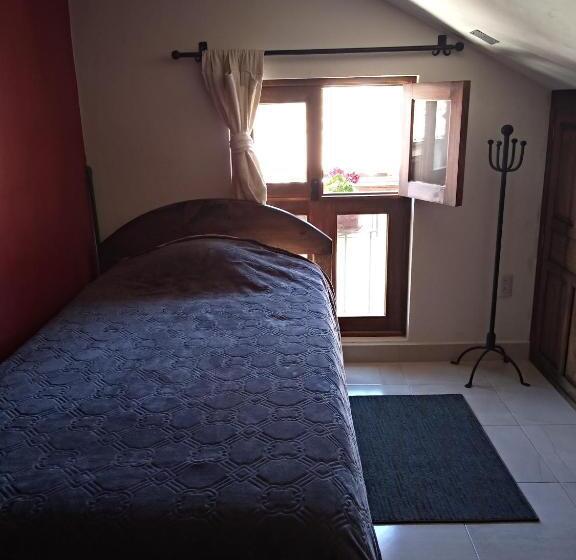 اتاق استاندارد یک تخته با سرویس بهداشتی مشترک, Casa Tequio