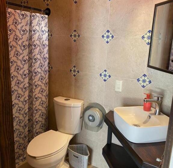 اتاق استاندارد سه نفره, Casa Tequio