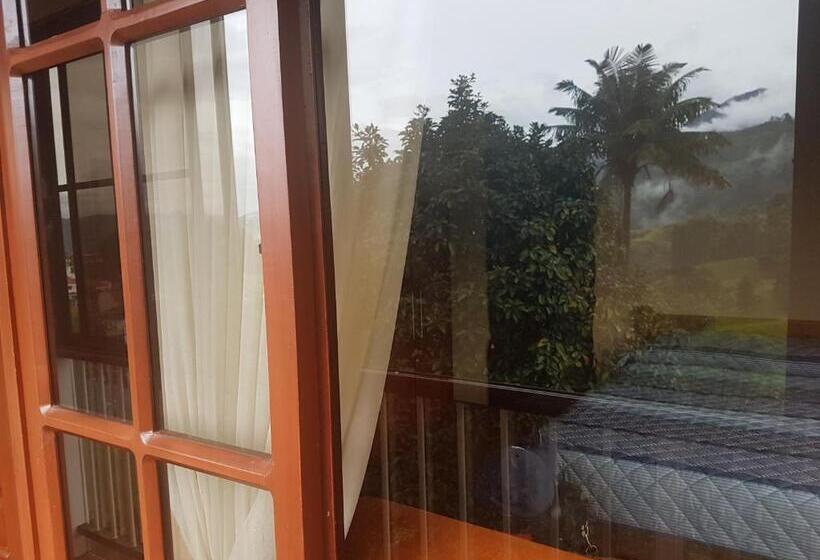 标准间带山景, Mirador De Los Cedros